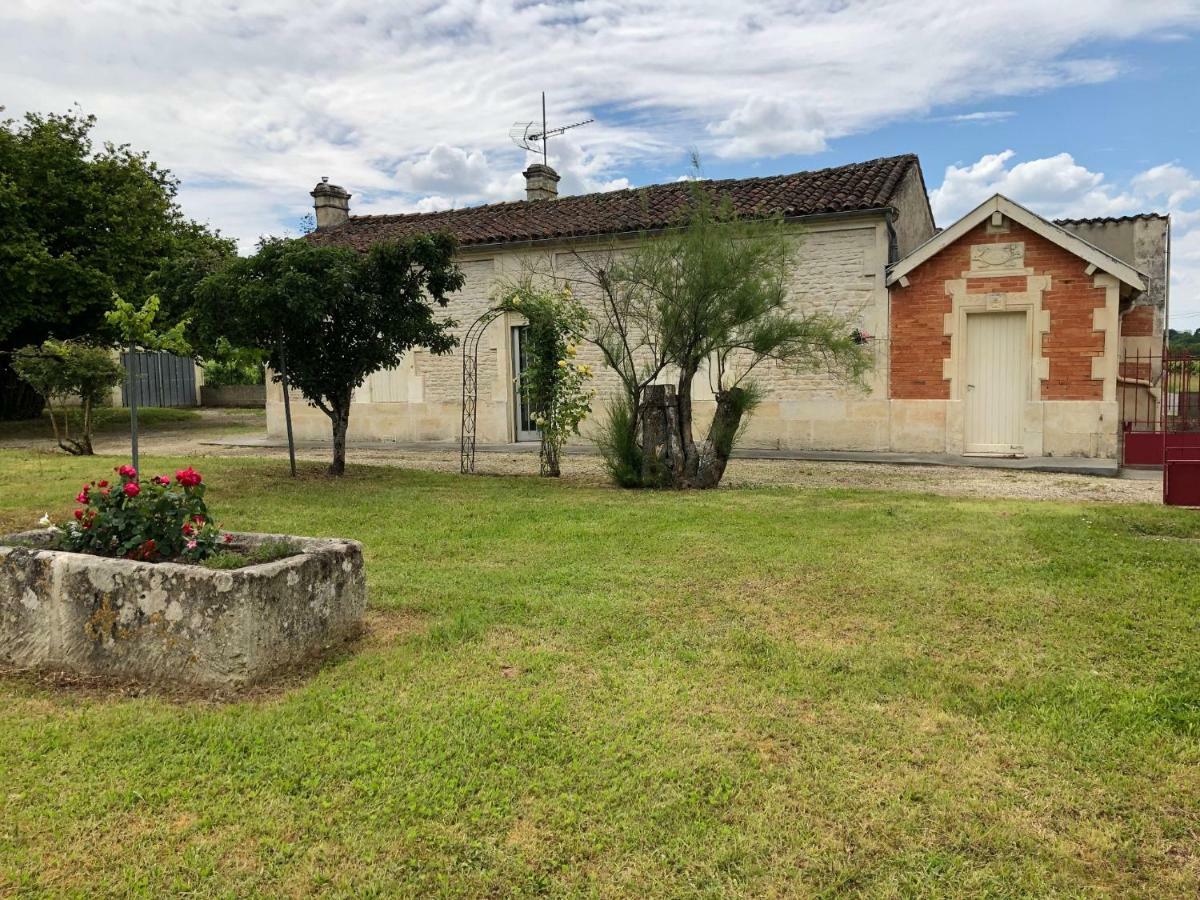 Villa Chez Lysette Mesnac Exterior foto